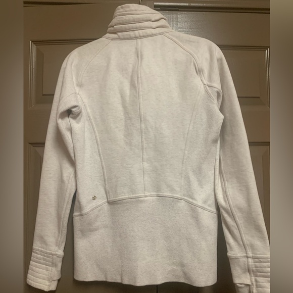Lululemon Radiant Hooded Zippered Jacket Long Sleeves In Cream Or Oatmeal Color - Picture 6 of 16